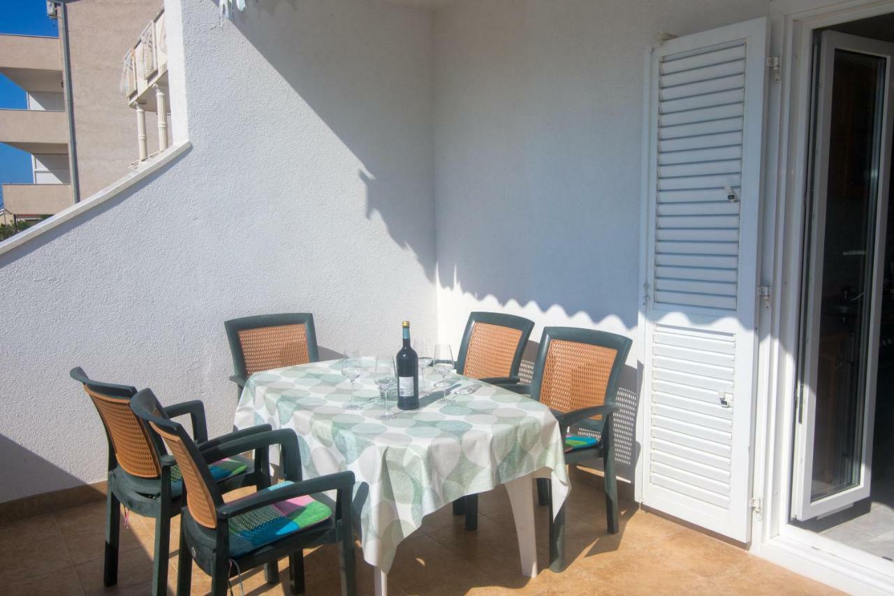 Apartments Vinka Trogir Extérieur photo
